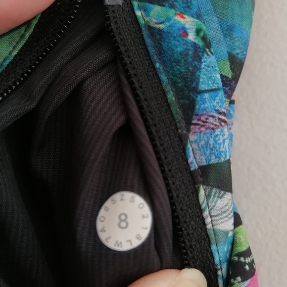 Lululemon Tracker Shorts 3.5" Lined Special Edition Seawheeze Blue Pink Size 8 - Picture 7 of 14